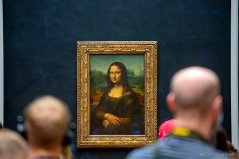 Louvre Müzesi'nin öne çıkanlarının küçük grupla sıra atlamalı rehberli turu